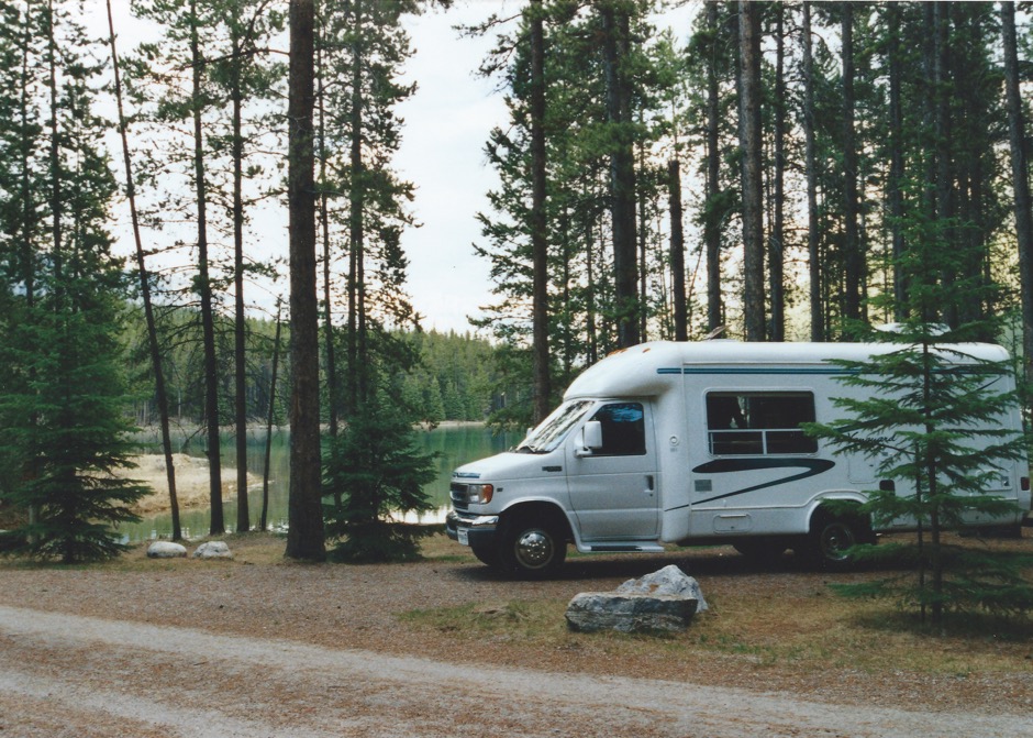 CANADA SELF-DRIVE ROCKIES940x523 - 1 1