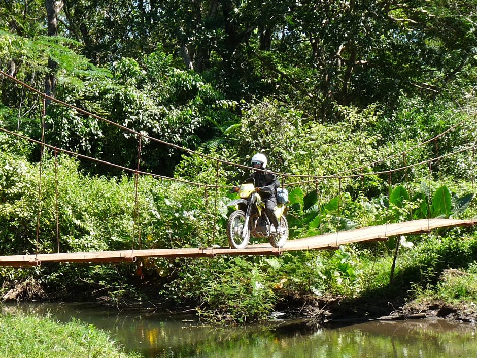 BikesCC costa rica suspesion bridge 940